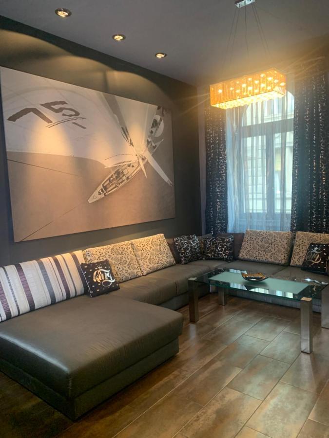 Akacfaapartman Budapest Esterno foto